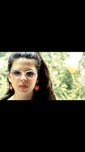 Come meet Heather Matarazzo at the next Hollywood Show Event this Feb 3 and 4! #heathermatarazzo #welcometothedollhouse #princessdiaries #actress #popculture #popcultureexpo #popcultureconvention #meetandgreet #fanlove #autographsigning #autographcollection | The Hollywood Show
