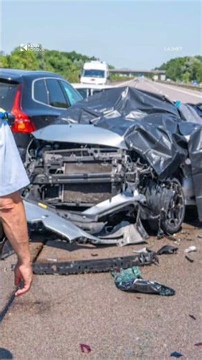 Po vinin ne vendlindje, vdesin dy vajza në mustardën A5 në Gjermani