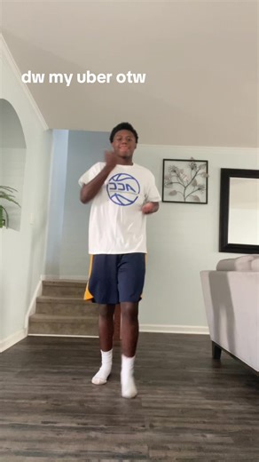 6- foot slashing playmaker (@mari2upp)’s videos with original sound - DJ KLIPZ🎧💫