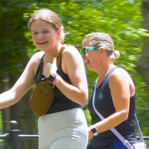 Hilarious Public Fart Prank in Central Park | HumorBagel