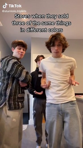 Sturniolo Triplets: Same Thing but Different Colors