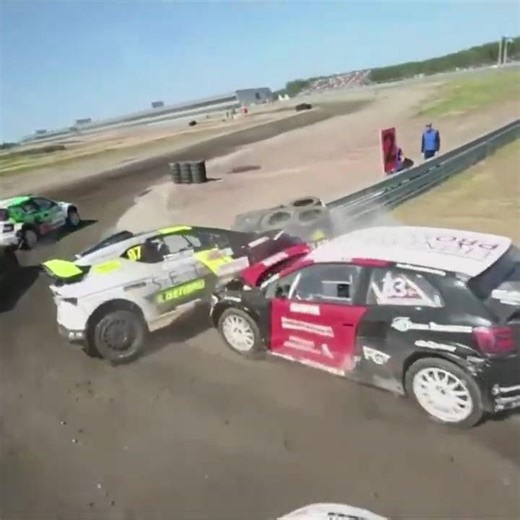 Hallman and Linnemann Clash: Open 4WD RallyX KymiRing Start 2025