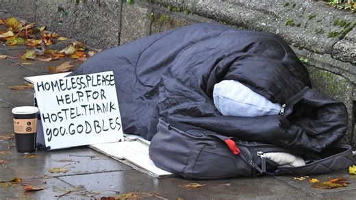 'Heartbreaking' Irish homeless crisis as 5,321 kids in emergency accommodation