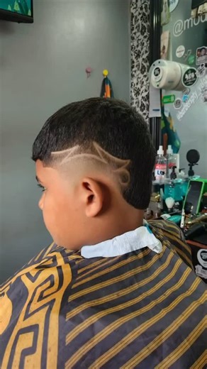 MODEL BARBER SHOP on Instagram: "By @barberspty_velandia"