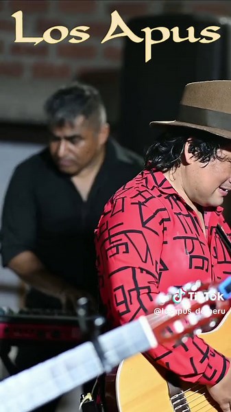 Los Apus del Perú: Música Huayno y Andina