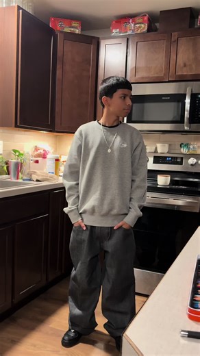 I think bro likes crewnecks. #crewneck #baggyjeans #airforces #nike #solosemore