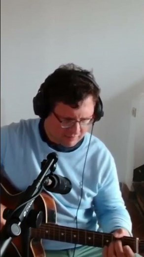 👉 Oasis – Live Forever | Acoustic Short Cover (Home Studio • Single Mic • No Effects Emmanuel Vidal)