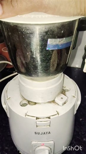 How to grind black pepper ? 😊🫶🫶#ai #food #recipe #blackpepper #music