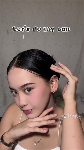 Nursing Student Bun Tutorial: Easy New Style for Clinicals