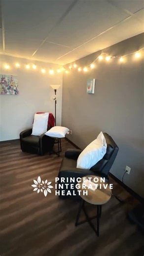 Did you know PIH does IV Nutrient Therapy? 🧪🩺 IV Nutrient Therapy at PIH bypasses the gut, so you can heal and feel better faster. IVNT can help you recover quickly from anything – dehydration and athletic recovery to supporting conditions like chronic fatigue, weight loss, or chronic inflammation caused by any number of factors. IV nutrient therapy is safe, effective and restorative, and can be customized to suit the unique needs of each patient individually. Start with a FREE Discovery Sessi