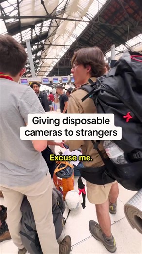 Gunung semeru meletus lagi pada sore hari ini rabu tanggal 19-11-2025 pukul - 16:00 wib#gunungsemerulumajang #qunungsemerumeletus #fyp