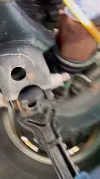 Toyota Tacoma 2.7 liter engine block, coolant drain location. #automobile #tacoma2.7L
