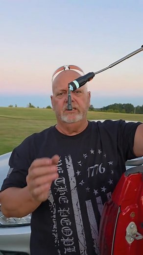 Tired of fumbling for dropped metal items in dark, tight spaces? This telescoping tool fixes it—3 super-bright LEDs, 22" extendable neck powerful magnet, perfect for hard-to-reach spots ✔️ SUPER BRIGHT Illumination – 3 LED lights (pre-installed spare batteries) light up dark areas 💡 ✔️ POWERFUL Magnetic Grip – Retrieves nuts, bolts, nails, screws; hands-free use on metallic surfaces 🧩 ✔️ ADJUSTABLE & Extendable – 22" telescopic neck with 360º flexibility for tight gaps 📏 ✔️ Durable & Versatil