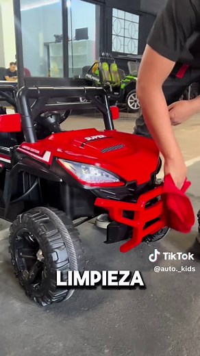 Taller de Autos a Batería para Niños