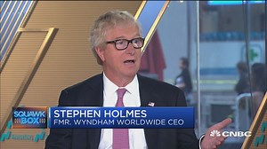 Wyndham Hotels chairman on how to navigate a bidding war