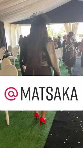 Voice Effects: A Stylish Outdoor Walk