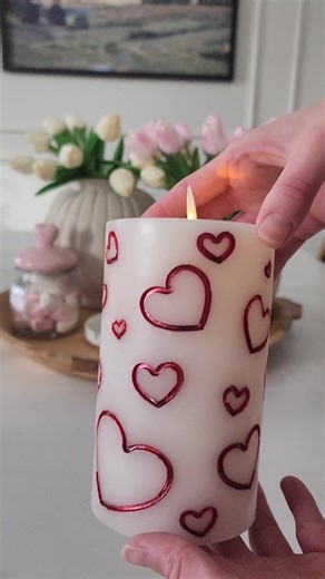 {Fallon} on Instagram: "Valentine's centerpiece idea❣️ Type JANUARY for details to send to you! Seasonal centerpieces are so easy to put together to add some charm and festive touches to your home! I love these heart flameless candles they add the perfect touch... & these tulips are my favorite for Spring! Grab them while you can. • #valentinesdecor #valentinesdaydecor #valentinesideas #happyvalentinesday #diycenterpieces Valentines Day. Tray Styling. Valentines Day Decor. Flameless Candles. Hea