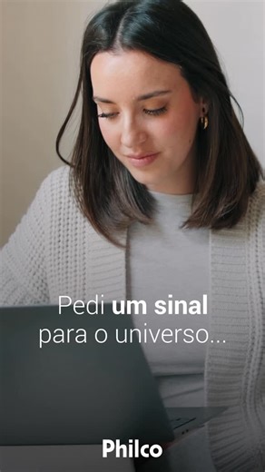 A rotina dentro de casa está cada vez mais conectada, prática e funcional. Em 2026, os eletrodomésticos modernos ganham protagonismo ao unir design, desempenho e soluções pensadas para facilitar o dia a dia, acompanhando novos hábitos de consumo e uso dos espaços. A casa inteligente já é realidade, e a Philco traduz esse movimento em produtos como as Fast Smart TV Philco, que integram entretenimento e conectividade. Outra tendência forte são os eletrodomésticos multifuncionais, como o Multiproce