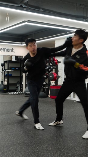 J.K.D Sparring training. #절권도 #절권도스튜디오 #jkdstudio #brucelee #martialarts #jeetkunedo #jkd #Motivation #Disciplin #Fyp #selfdefense #workout #exercise | J.K.D Studio