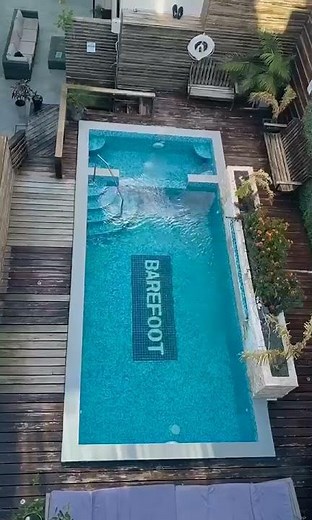 Escape to paradise at Barefoot Caye Caulker Hotel 🌴✨