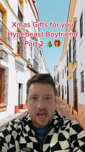 #greenscreen #hypebeast #christmas2022 #sneakerhead #sneakernews #streetwear #streetfashion #streetstyle #sneakers #mensfashion