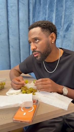 49K views · 1.3K reactions | Shayla and Iman ain’t on the same frequency cause they can’t connect to the trees藍藍 | Arlene Jones | Facebook