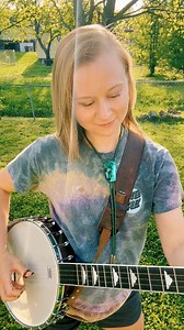 This song is called “Big Sciota” 🪕 I’ve been learning bluegrass banjo one year now ☀️ @goldtoneinc #bluegrass #banjo #bigsciota | Hillary Klug