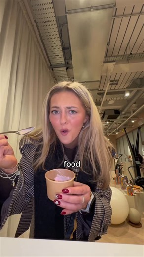 Lauren Clarke on Instagram: "if you’ve ever wondered what a crazy 24 hours in the life of an ex engineer turned content creator looks like 🙂‍↔️🙂‍↔️ This was fun to make and even more fun to attend @marksandspencerfood ily can you feed a runner girl forever pls💋 #2026 #london"
