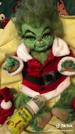 Grinch!!! #grinch #grinchtiktok #reborn #rebornbaby #rebornsoftiktok #christmas #reborns #fantasy