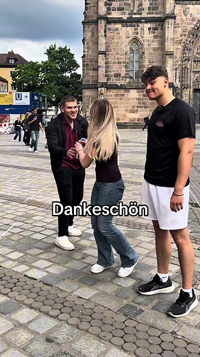 Dankeschön an @Sarah @antonakkis #nicoduscht
