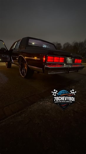 78chevyboi on Instagram: "🌬️💨💨💨 Breevin’ 🔥 Box Chevy O.G. #exhauststeam #steam 🤞🏾💯 #connectingnevercompeting -O.G."