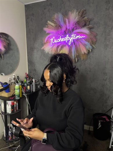 How to Create a Versatile Messy Ponytail