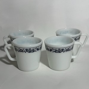 Vintage Pyrex Blue Onion Milk Glass Mugs / Set of 4 Old Town Coffee Cups - Etsy