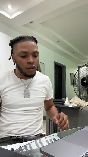 A lil freestyle 🔥 or 🗑️