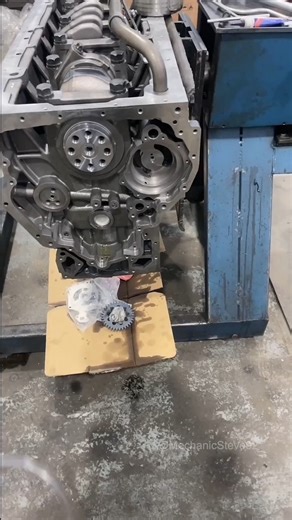 Overhaul Engine Repair Assembly Process #mechanic #mechanicsteve #engine #overhaulEngine #automobile #automechanic | Mechanic Steve