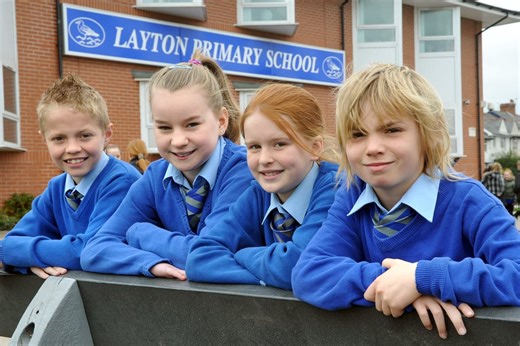 21 memorable photos taking you back to primary school life in the 90s and 00s