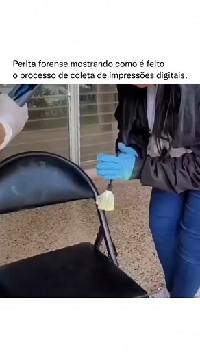 Espetacular on Instagram: "A coleta de impressões digitais é uma das técnicas mais antigas e confiáveis da ciência forense moderna. Ela se baseia no princípio de que cada pessoa possui padrões únicos e permanentes nas pontas dos dedos — formados por sulcos e cristas — que permanecem inalterados ao longo da vida. Esse método é amplamente aceito por tribunais em todo o mundo como forma de identificação individual. O processo começa com a inspeção cuidadosa da cena do crime. Os peritos procuram sup