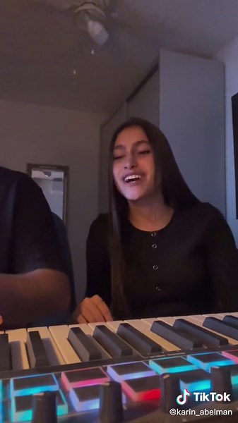 Interactive Keyboard Play with Colorful Backlighting