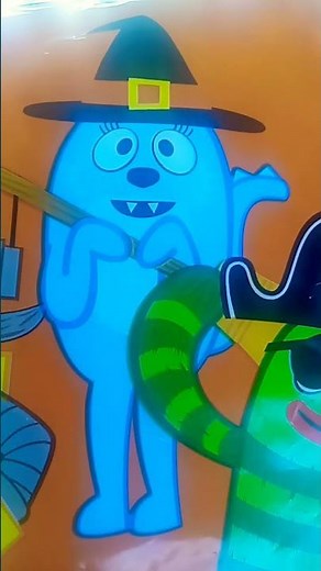 Yo Gabba Gabba Listen to Sounds with Toodee Witch