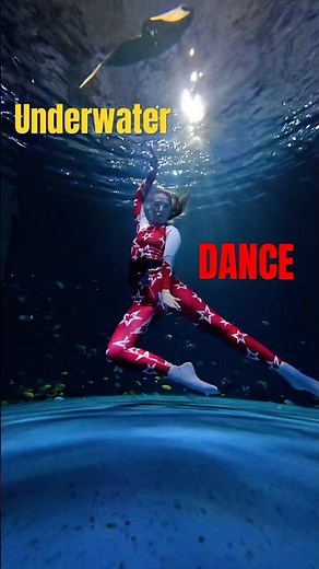 Breath, Bubbles & Dance Underwater Girl 🌊