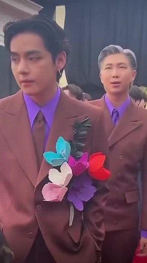 BTS Red Carpet Grammys 💜❤️💜❤️💜❤️💜 #bts #bangtan #bangtanboys #bangtasonyeondan방탄소년단 #jk #jjk #jeonjungkook #jungkook #jin #jimin #namjoon #taehyung #suga #jhope #btsarmy #army #armybts #btsredcarpet #btsgrammy #ipurpleyou #borahae #btsconcert