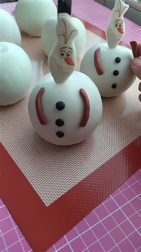 Creative Bakery Ideas with Aesthetic Manzanas de Frozen Theme