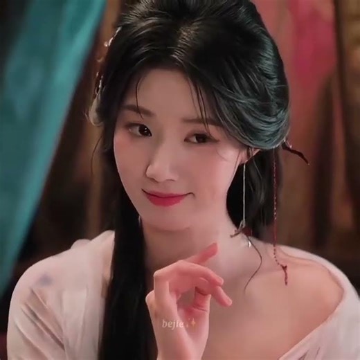 She is so good at acting 🤣 Love in clouds Ming Yi 😅 #cdrama