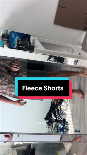 6’2 190 wearing size medium. @Comfrt #mensshorts #fleeceshorts #drawstring