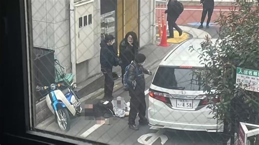 22岁日本女网红街头被刺身亡，遇害时正在直播，嫌疑男子被当场抓获