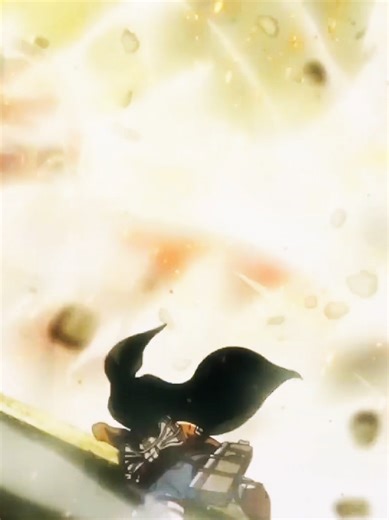 Titan Thiết Giáp và Bê Thọt trong Attack on Titan