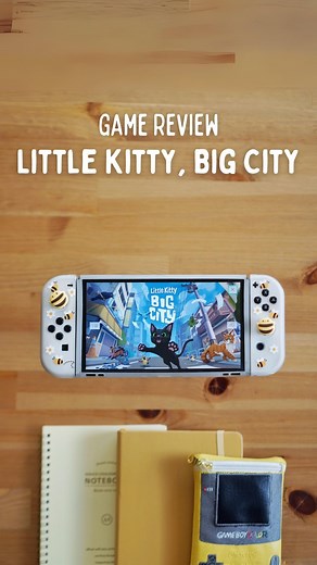 Raquel on Instagram: "Little Kitty Big City Review 👇 Plot Summary: Help little kitty get home after falling from the ledge. Complete side quests, meet city animals, and enact cat chaos. Pros: -There’s so much attention to the way cats behave. Jumping in boxes, napping, doing big stretches… It’s incredibly cute. -The side quests are equally fun. You collect shiny objects for crows. Gather feathers for a raccoon. Grab a phone for a bug. -You can unleash all the chaos. Trip people, knock over pots