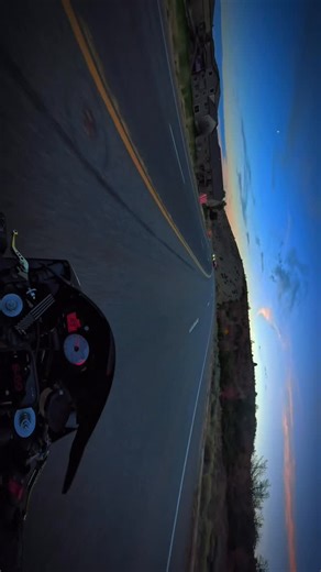 Splat 💯 | Late nights 😏 . . . Follow @splat.r6 🎆 . . . #yamaha #yamahar6 #bike #bikelife #r6 #bikerboy #night #motorcycle #fyp #explore #dark #cold... | Instagram