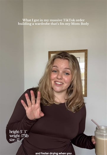 Standing in front of the closet not knowing what to wear? This happens to me honestly every morning. If it’s not leggings and a shirt, I have no clue how to dress as a mom. An outfit that’s comfortable, makes me feel good about myself and works for a busy day as a mom of two under three This set really has it all, long pants for tall moms, adjustable waistband and pockets. The shirt gives support and enhances your silhouette without being restrictive #creatorsearchinsights #fallfashion #momfashi