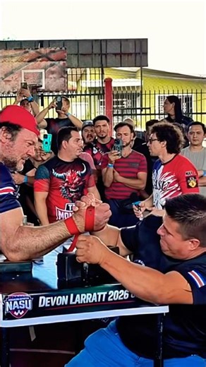 Devon Larratt Prepares His Right Arm at Nasu Costa Rica Ahead of the Big Armwrestling Match! 😎